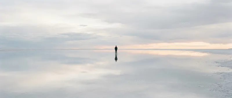 Thin Water, No Horizon
